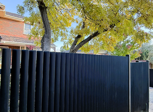 Valla Vertical de Aluminio Pulido Tipo Australiano Moderno, Venta Caliente de Fábrica, Fácil Montaje, Diseño 3D para Jardines con Recubrimiento en Polvo - Product Image 5