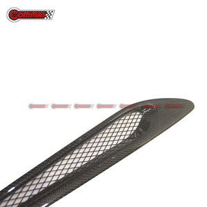 Tira Decorativa de Ventilación de Aire para Capó de Motor de Fibra de Carbono Estilo OEM para McLaren 720s - Product Image 5