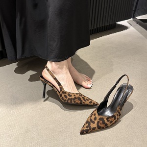 Mules compensées en cuir PU pour femmes, à bout pointu, style mode, à enfiler, pour l'extérieur, avec semelle extérieure en caoutchouc, été - Product Image 6