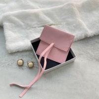 Pochette à bijoux personnalisée en microfibre de daim de luxe, fermeture à rabat à pression, résistante aux rayures, forme carrée pour boucles d'oreilles