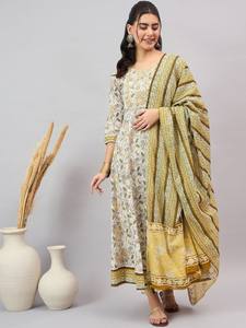 Kurta en coton pur avec pantalon et Dupatta Produit en vrac personnalisé pour femmes - Product Image 4