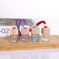 Diffuseur d'huiles essentielles carré de 6 ml, flacon de parfum pour voiture avec clips, flacon vide pour aromathérapie, diffuseur d'air frais pour voiture, flacon en verre