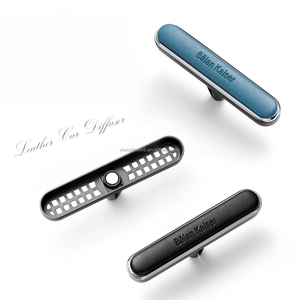 Purificador de Aire para Auto 2026, con Clip para Rejilla de Ventilación, de Cuero de Lujo, con Aroma a Rosas, Logotipo Personalizado, Perfume, Aromatizante para <span class=keywords><strong>Ford</strong></span>, Aromaterapia Sólida - Product Image 4
