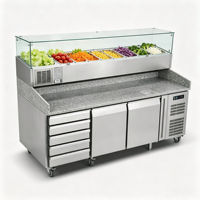 Table de préparation réfrigérée pour salades de restaurant, plan de travail en granit, réfrigérateur pour sandwichs et pizzas avec protection anti-éclaboussures en verre