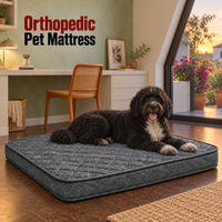 Matelas orthopédique pour chien avec plusieurs options de taille et housse imperméable, options de tissu et de passepoil personnalisées pour les détaillants en articles pour animaux de compagnie