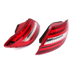 Luces Traseras LED para Mercedes-Benz Clase C W204 2011-2014 Rojas con Luz de Freno e Intermitentes LED - Product Image 2