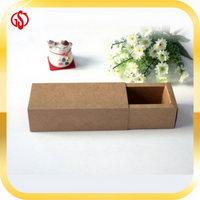 Boîte cadeau en papier kraft brun en gros d'usine, boîte en carton avec tiroir coulissant, doublure en éponge, revêtement UV, gaufrage en feuille d'or