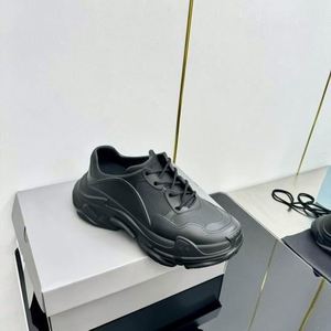 Nouvelles Chaussures de Créateur 2026 – Baskets Décontractées en Maille Argentée à Semelle Épaisse, Idéales pour le Quotidien – Vente en Gros - Product Image 5
