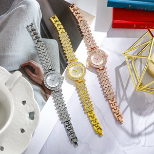 Nouvelle montre bracelet en strass, montre pour femme entièrement sertie de diamants, montre à quartz polyvalente pour femme décontractée - Product Image 4