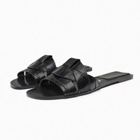 ZA Style Pantoufles d'Été Tendance pour Femmes, Design Croisé à Plat, Bout Ouvert, en Caoutchouc Intemporel, Grandes Tailles, Chaussures Plates à Enfiler pour Dames