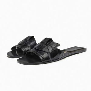 Pantuflas de Verano para Exteriores Estilo ZA para Mujer con Diseño Cruzado Plano y Punta Abierta, Zapatos Planos de Goma Siempre a la Moda de Talla Grande para Dama sin Cordones - Product Image 2