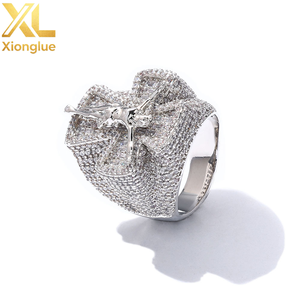 Nuevas llegadas: Anillo unisex de hip hop con cruz de Jesús, microincrustaciones de circonitas, engaste de garra, chapado en oro de 18K, material de cobre, para boda y compromiso. - Product Image 2