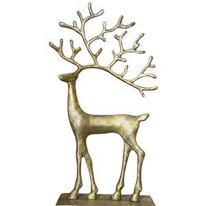Sculpture de renne en métal doré, décoration de Noël, ornement artistique fait main pour comptoir de fête - Product Image 6