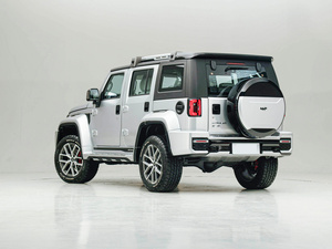 SUV chinois 2023 pour BEIJING <span class=keywords><strong>BJ40</strong></span> 2.0D Version automobile AWD Nouvelle voiture Haute qualité Nouveau Beijing <span class=keywords><strong>Bj40</strong></span> Grand SUV à <span class=keywords><strong>vendre</strong></span> - Product Image 2