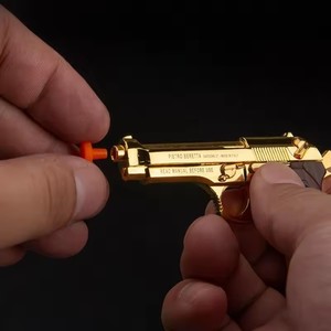 Versione Aggiornata con Manico in Legno Massello, Modellino Statico 1:3 in Metallo con Incisione 92F, Giocattolo Smontabile, Portachiavi, Ciondolo, Piccoli Ornamenti per la Casa - Product Image 4