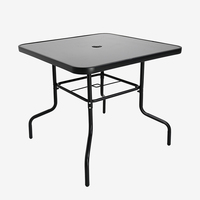 Table de bistrot carrée en verre ondulé avec trou pour parasol, structure en métal à pieds courbes fixes, table de jardin extérieure pour terrasse, salle à manger ou café