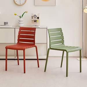 Chaises de salle à manger en plastique empilables sans accoudoirs, de couleur orange, modernes, élégantes, de qualité durable, pour les événements et les fêtes - Product Image 4