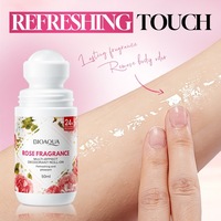 Roll-on parfumé à la rose 50ml, senteur florale fraîche longue durée, huile parfumée hydratante et déodorante pour femme, usage quotidien