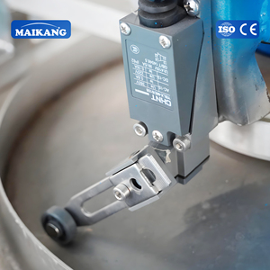 Presse hydraulique à froid en acier inoxydable pour l'extraction de jus d'herbes, de gingembre, d'<span class=keywords><strong>ail</strong></span> et de curcuma - Qualité industrielle, hygiénique - Product Image 2