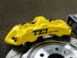 FRONT Big Brake Kit 6 Piston Jaune Étrier 378x32mm Fente Percée Disque Rotor Big Brake Kit pour <span class=keywords><strong>AUDI</strong></span> Q5 2009-2021 - Product Image 2