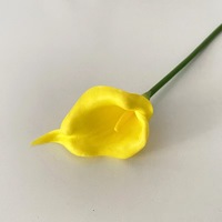 Hochwertige Künstliche PU Calla-Lilie Künstlicher Blumenstiel Modern Modisch Elegante Deko-Blume für Innenräume Hochzeit Abschlussfeier