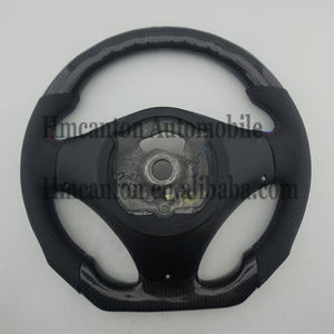 Nouveaux produits explosifs : Volant sport perforé en cuir et fibre de carbone pour BMW Série 3 E90 E91 E92 E93 - Product Image 2