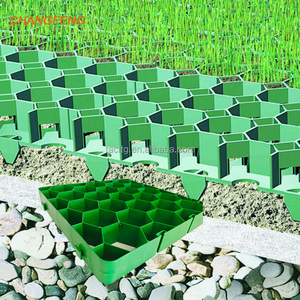 Griglia per <span class=keywords><strong>Pavimentazione</strong></span> in HDPE Stabilizzato ai Raggi UV, Superficie a Nido d'Ape, Design Industriale Durevole, Permeabile, per Drenaggio e Uso Comunale - Product Image 5