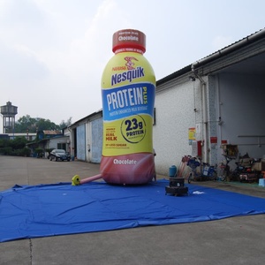 Réplica de Botella de Leche con Proteína y Chocolate Inflable Gigante, Exhibición Inflable Promocional Personalizada para Marcas de Bebidas Nutritivas - Product Image 3