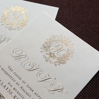 Himmelblauer Samt-Einladungsbrief mit Tasche für Hochzeiten, Acryl-Goldprägung, RSVP-Karte mit Quaste, Individuell Anpassbar für Brautparty und Verlobung