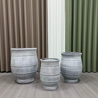 Pot de fleurs en fibre de verre minimaliste moderne, 3 tailles, avec trous de drainage pour une utilisation en intérieur/extérieur, décoration de jardin et de maison