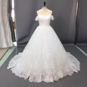 European American Style Lace Wedding Dress Off Shoulder Sweetheart Neckline With Train Plus Size Ivory White Vintage Bridal Gown - Product Image 3