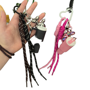 2026 Pendentif tissé rechargeable pour sac, avec porte-rouge à lèvres, porte-clés, double suspension et cordon perlé, vente en gros - Product Image 1