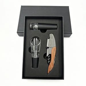 Ensemble de Voyage 3 Pièces Personnalisable : Aérateur, Bec Verseur et <span class=keywords><strong>Bouchon</strong></span> de Bouteille en Acier Inoxydable – Outils à Vin – Coffret Cadeau pour Voyage - Product Image 2