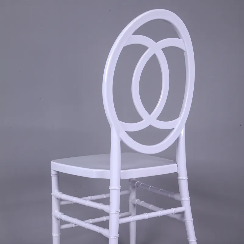 白いプラスチックの二重魚バックホテルbanqeut椅子