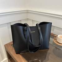 Tas Selempang Wanita OEM Lukis Tangan Musim Semi 2026, Model Minimalis Trendi, Kapasitas Besar, Bahan Kulit PU Retro, Dilengkapi Dompet