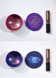 Ensemble de bols chantants tibétains de sept couleurs de chakras de 3 pouces, fabriqués à la main, bol de méditation, de yoga et de guérison. - Product Image 5