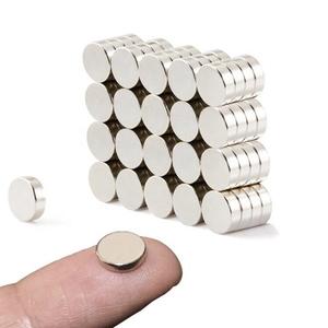 Plus de 10 ans d'échantillons gratuits d'usine N52 néodyme Rond Aimant petits aimants puissants - Product Image 4