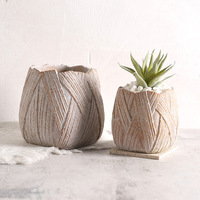 Petit pot de fleurs d'intérieur en ciment, style nordique, inspiré d'Instagram, minimaliste, vintage, rouge brique, design pétale, respirant