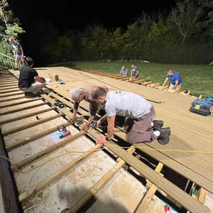 Современный уличный водонепроницаемый настил из ДПК с тиснением деревянного пластикового композитного пола в красном шоколадном стиле из тикового дерева - Product Image 4