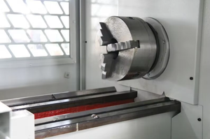 Tour horizontal CNC automatique de haute précision et de grande productivité avec système Siemens pour le travail des métaux de haute précision - Product Image 5