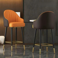 Tabouret de bar pivotant moderne avec dossier en cuir, chaise haute pour comptoir, pieds en métal pour îlot de cuisine, café, bar