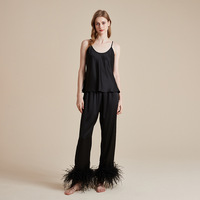 Robe de chambre haut de gamme Pure Desire en soie glacée respirante avec plumes amovibles, camisole et pantalon long pour l'été