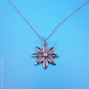 Collier pendentif fleur creuse en alliage de zinc, chaîne nickel brillant 10 cm ou moins, accessoire de bijouterie tendance - Product Image 1
