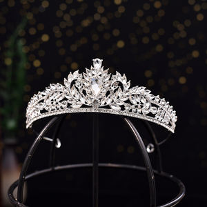 มงกุฎอัลลอยด์สุดหรูสำหรับงานวันเกิดงานแต่งงานพร้อมคริสตัลและไรน์สโตนเครื่องประดับผมชุบทองสำหรับพิธีราชาภิเษก - Product Image 4