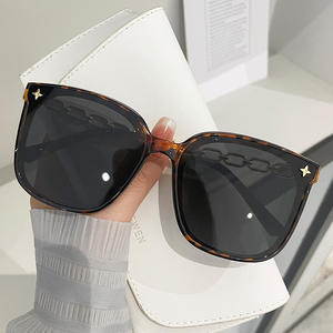 Lunettes de soleil F-Chain Clause-D5 pour femme, monture PC, verres en résine, protection UV400, type 3, style carré large - Product Image 1