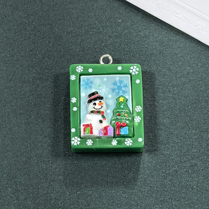 Pendentifs décoratifs en résine <span class=keywords><strong>de</strong></span> la série <span class=keywords><strong>de</strong></span> Noël, à faire soi-<span class=keywords><strong>m</strong></span>ême : bonhomme <span class=keywords><strong>de</strong></span> neige, Père Noël, <span class=keywords><strong>pull</strong></span>, cloche, boucles d'oreilles, collier, accessoires pour porte-clés - Product Image 5