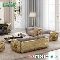 Service de mobilier design italien : Canapés en cuir et laiton, canapé sectionnel moderne, ensemble de salon écologique pour villa de luxe