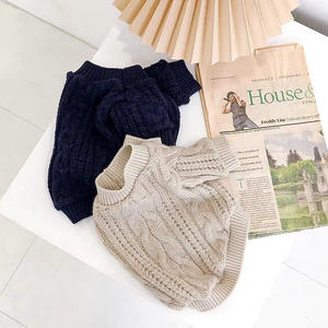 Suéter Minimalista para Animais de Estimação, Tricô Quente para Cães e Gatos, Roupas para Todas as Estações - Product Image 1