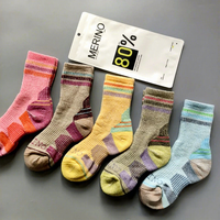Nouvelles chaussettes pour femmes en laine mérinos tricotée rayée, épaisses et chaudes, mi-mollet, pour l'alpinisme, le ski, la randonnée en plein air