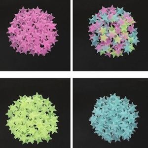 Hermosas Pegatinas de Pared Fluorescentes 3D que Brillan en la Oscuridad con Diseño de Luna y Estrellas, Decoración para el Hogar y Regalo - Product Image 3